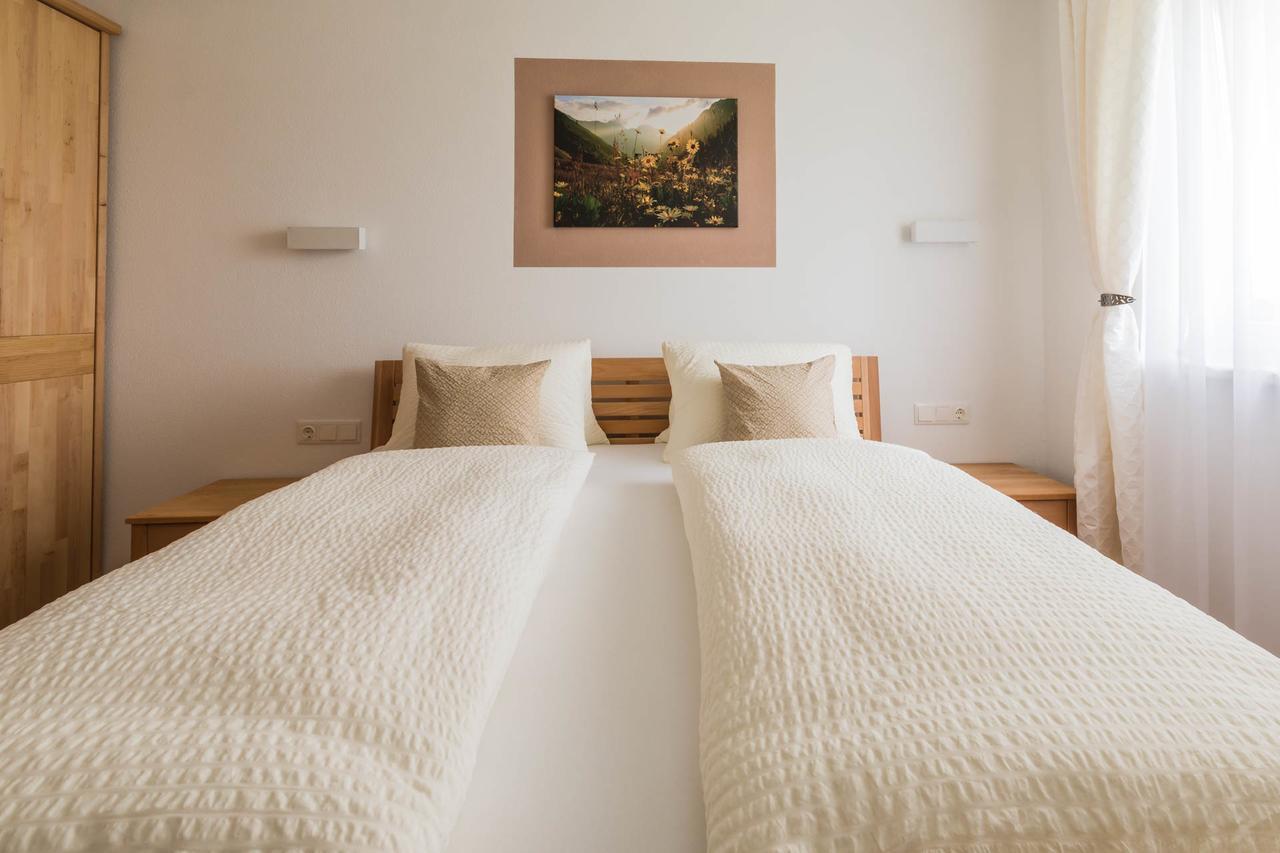 Apartment Im Huggn Fulpmes Eksteriør billede